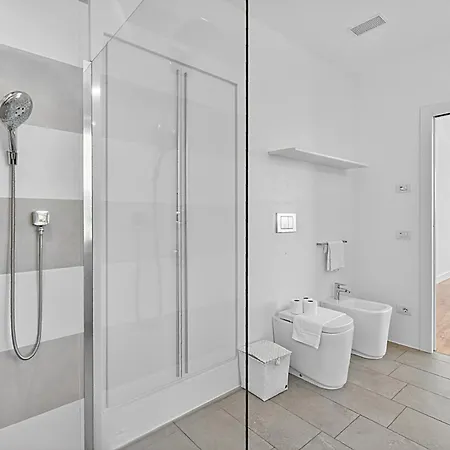 Alessia - 4 Bed With Maggiore View * Stresa