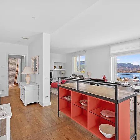 Alessia - 4 Bed With Maggiore View Villa