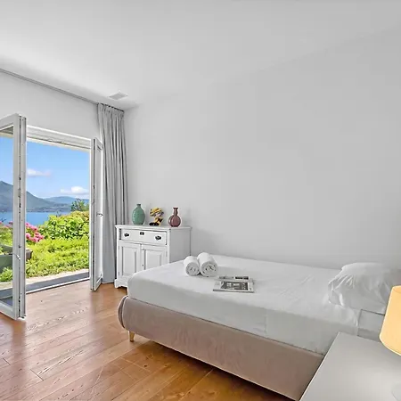 Villa Alessia - 4 Bed With Maggiore View Stresa