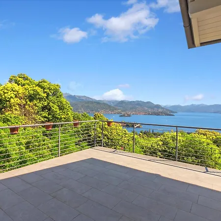 Alessia - 4 Bed With Maggiore View Villa *